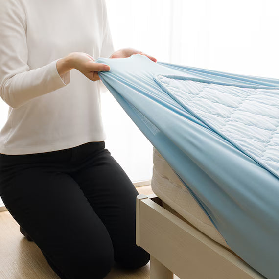 REVERSIBLE FITTED SHEET TOPPER N COOL SP K BL S2502