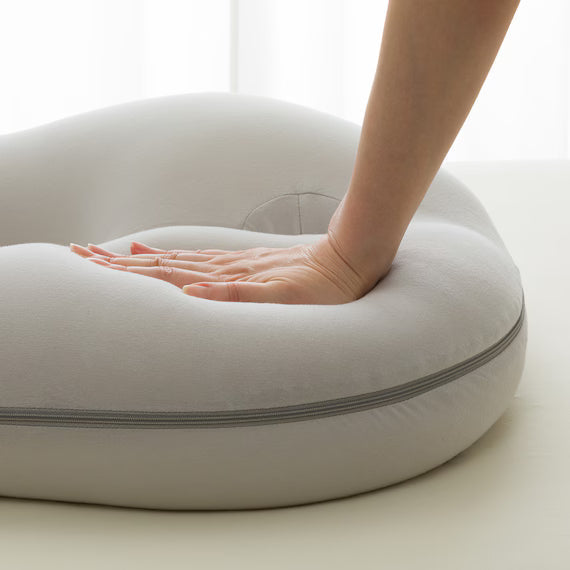 COVER FOR PILLOW2 THAT WRAPS AROUND THE UPPER BODY P2527