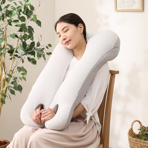 COVER FOR PILLOW THAT WRAPS AROUND THE UPPER BODY