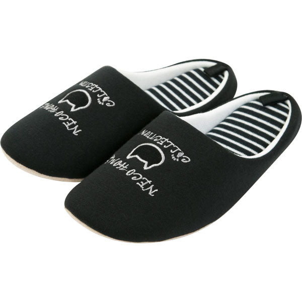 Slipper Cat BK M (21 x 26 x 8CM)