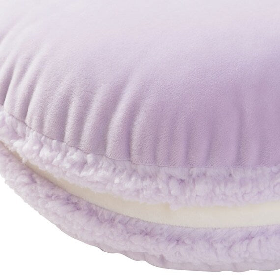 Mochimochi Macaron Cushion 2 Cassis