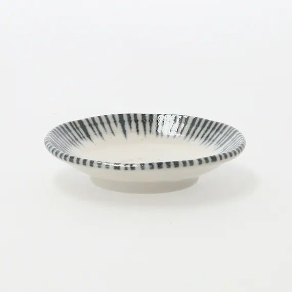 ULTRA LIGHTWEIGHT 9CM ROUND PLATE KARU:ECLE SOMETOKUSA